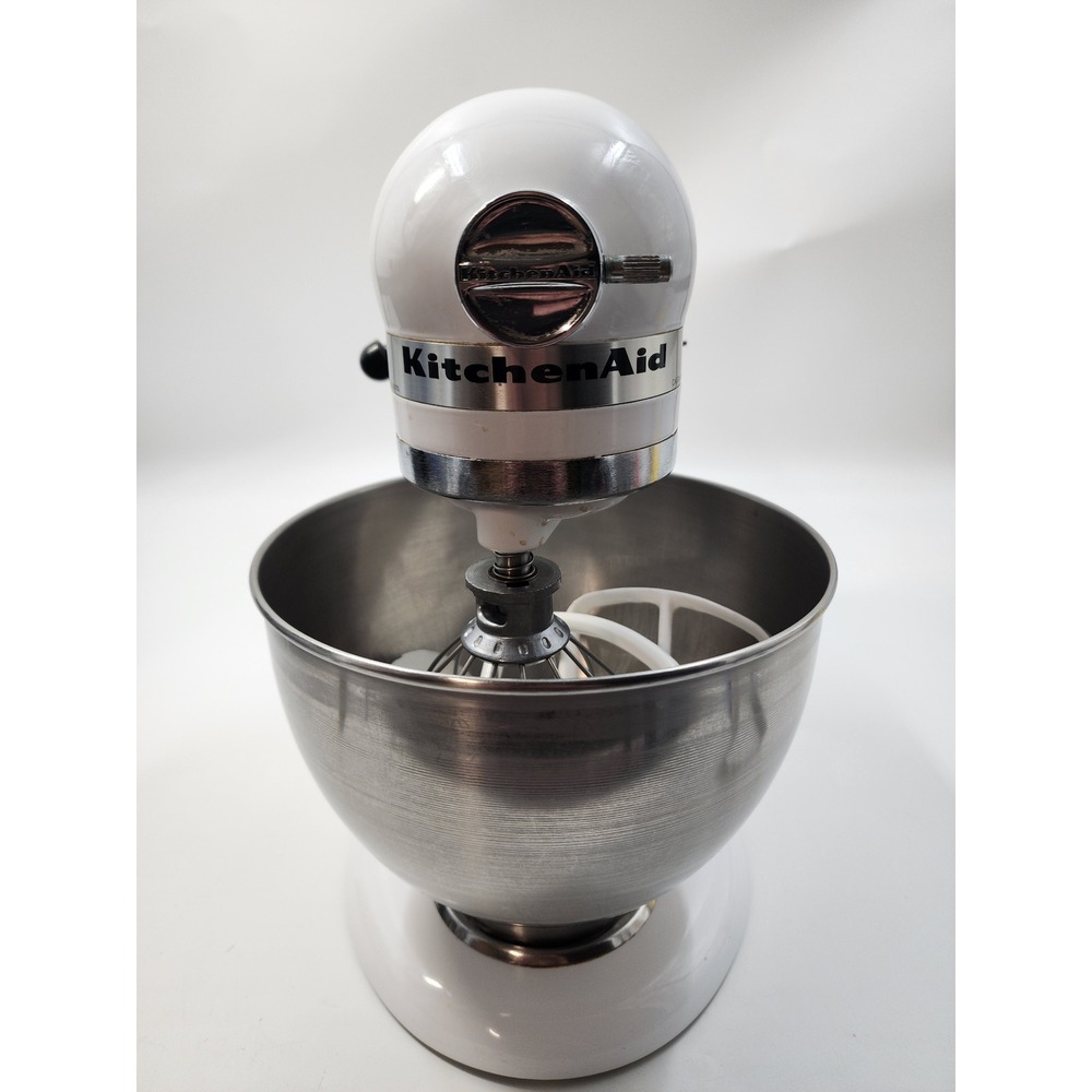 KitchenAid Classic White Tilt-Head Stand Mixer 4.5 Qt K45SS with Attachments
